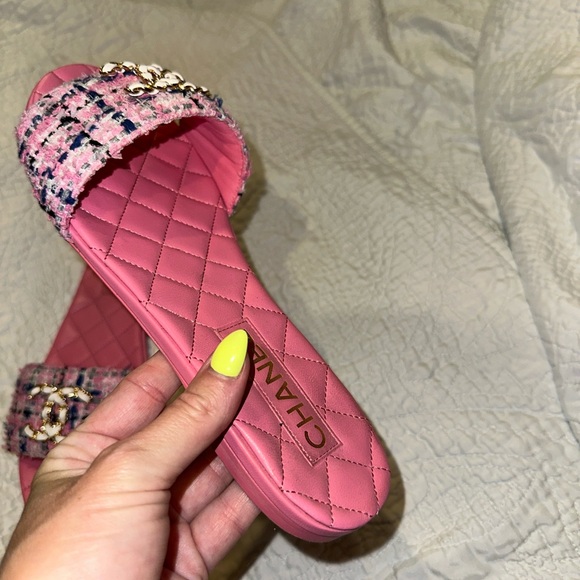 Chanel pink tweed slides - Picture 4 of 7